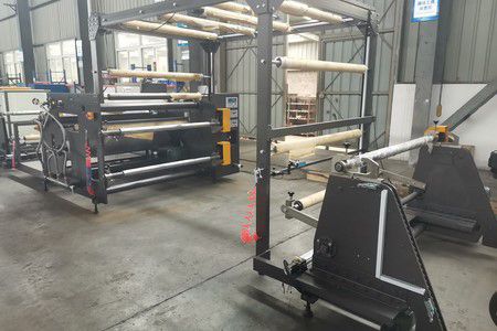 Système d'enduction d'adhésif thermofusible